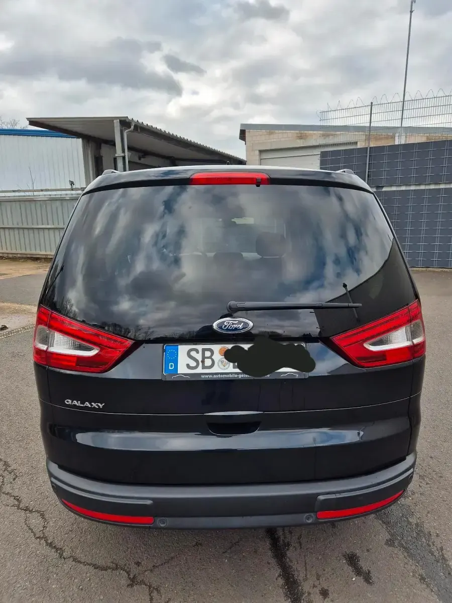 Gebraucht Ford Galaxy 140 PS (102 kW) 2011 Schwarz Van / Kleinbus