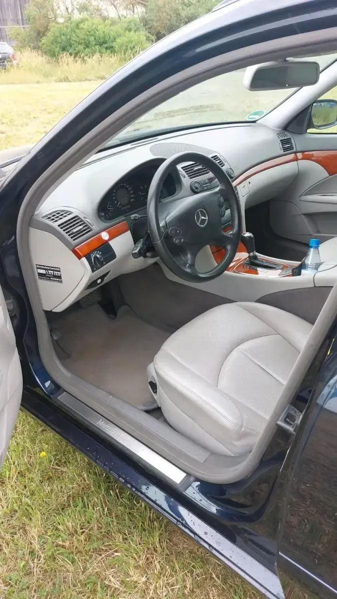 Gebraucht Mercedes E220 170 PS (125 kW) 2007 Blau Kombi