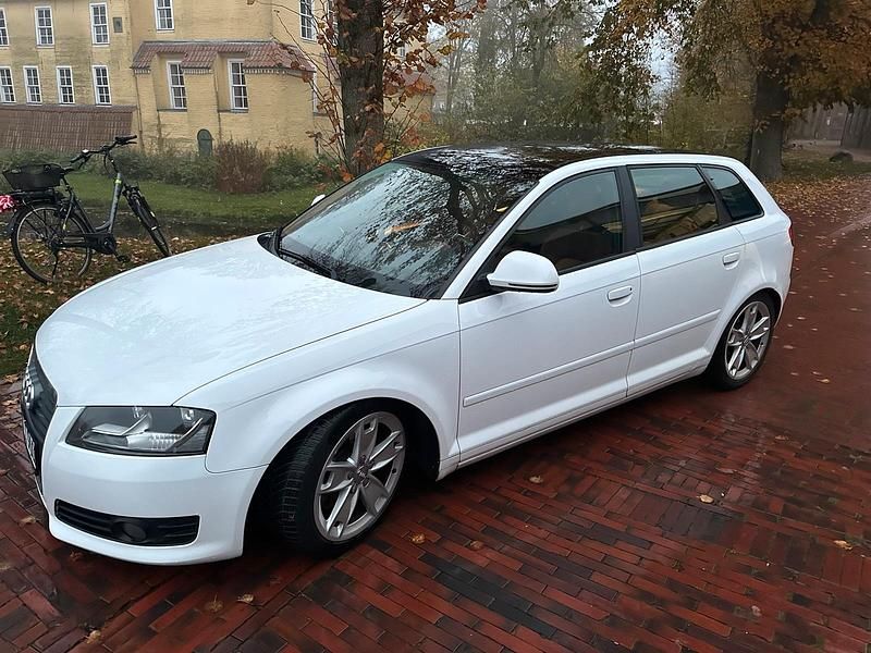 Weiß Gebraucht 2010 Audi A3 Kombi | 6.200 € (Fairer Preis) - Bild 1/4