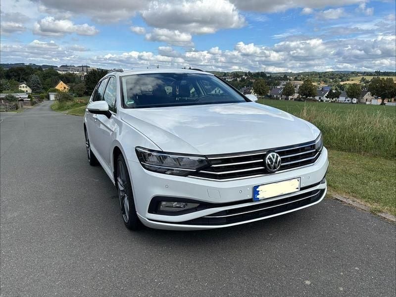 Gebraucht VW Passat Business 150 PS (110 kW) 2020 Weiß Kombi
