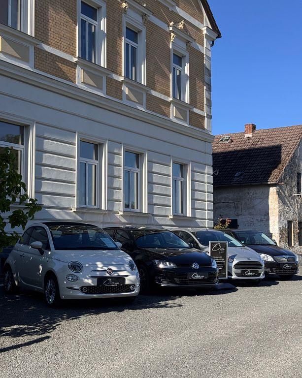 Gebraucht Ford Fiesta 101 PS (74 kW) 2014 Weiß Kleinwagen