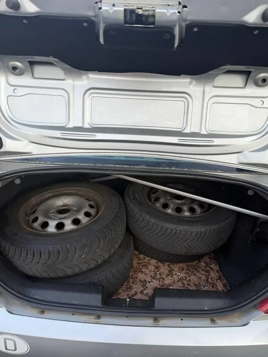 Occasion Ford Focus 100 ch (73 kW) 1999 Argent Berline