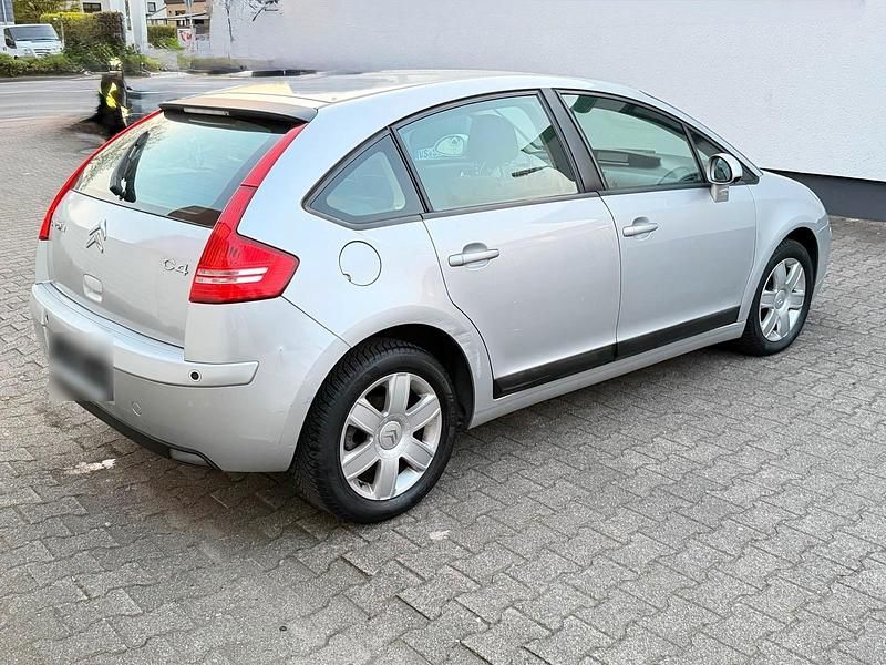 Gebraucht Citroën C4 109 PS (80 kW) 2006 Silber Limousine