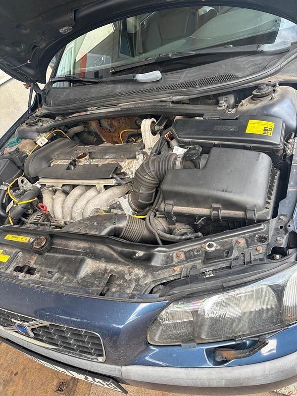 Gebraucht Volvo S60 140 PS (102 kW) 2001 Blau Limousine