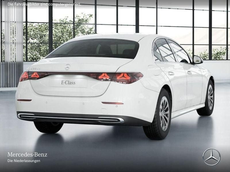 Gebraucht Mercedes E220 Advanced Plus 197 PS (144 kW) 2024 Polarweiß Limousine