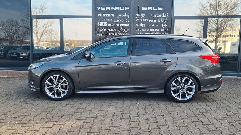 Gebraucht Ford Focus ST-Line 150 PS (110 kW) 2018 Grau Kombi