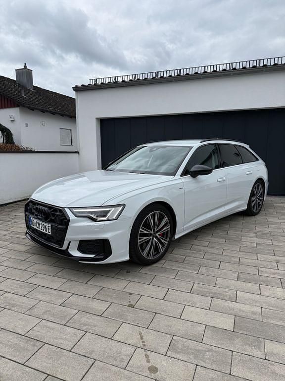 Gebraucht Audi A6 S-Line 367 PS (269 kW) 2024 Weiß Kombi