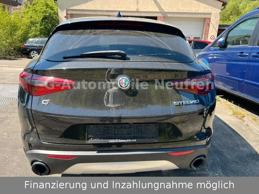 Gebraucht Alfa Romeo Stelvio Super 280 PS (205 kW) 2019 Schwarz SUV