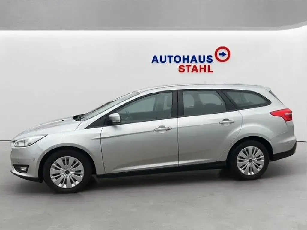 Gebraucht Ford Focus 101 PS (74 kW) 2018 Unbekannt (metallic) Kombi