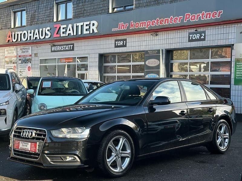 Gebraucht Audi A4 Ambition 143 PS (105 kW) 2012 Schwarz Limousine