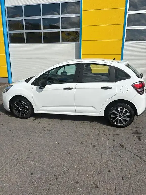 Gebraucht Citroën C3 Tendance 68 PS (50 kW) 2013 Weiß Limousine
