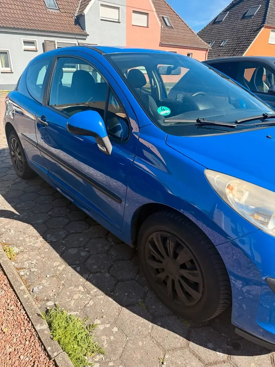 Gebraucht Peugeot 207 73 PS (53 kW) 2006 Blau Kleinwagen