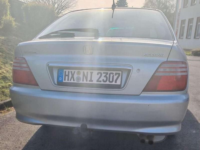 Gebraucht Honda Accord S 136 PS (100 kW) 2002 Silber Limousine