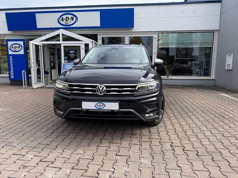 Schwarz Gebraucht 2018 VW Tiguan Allspace SUV | 18.950 € (Fairer Preis) - Bild 1/4