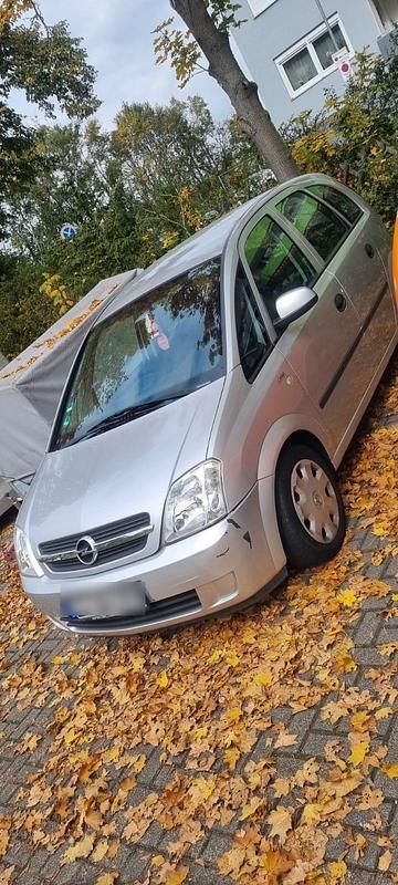 Silber Gebraucht 2004 Opel Meriva Van / Kleinbus | 750 € (Superpreis) - Bild 1/4