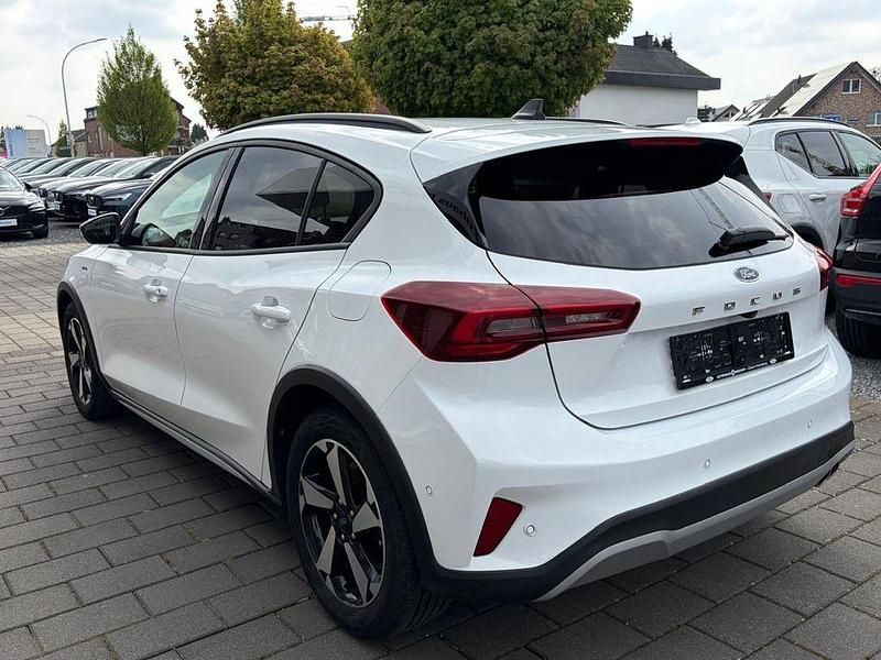 Usata Ford Focus Active 155 CV (114 kW) 2024 Bianco Berlina