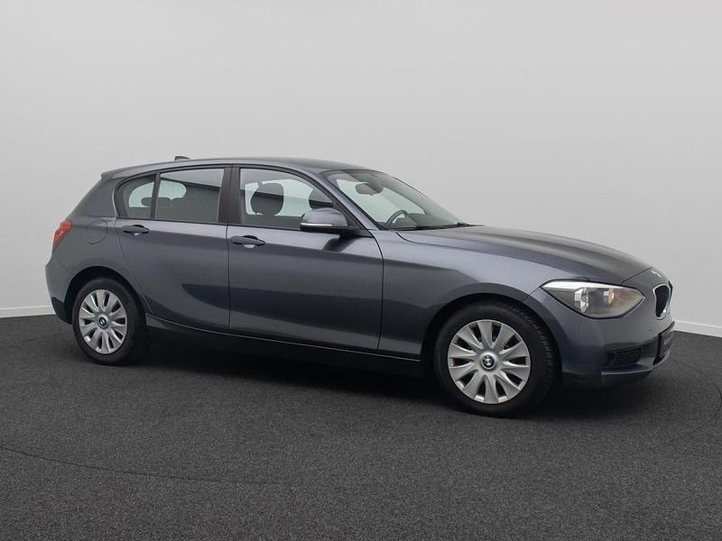 Gebraucht BMW 116 Advantage 116 PS (85 kW) 2014 Grau Kleinwagen