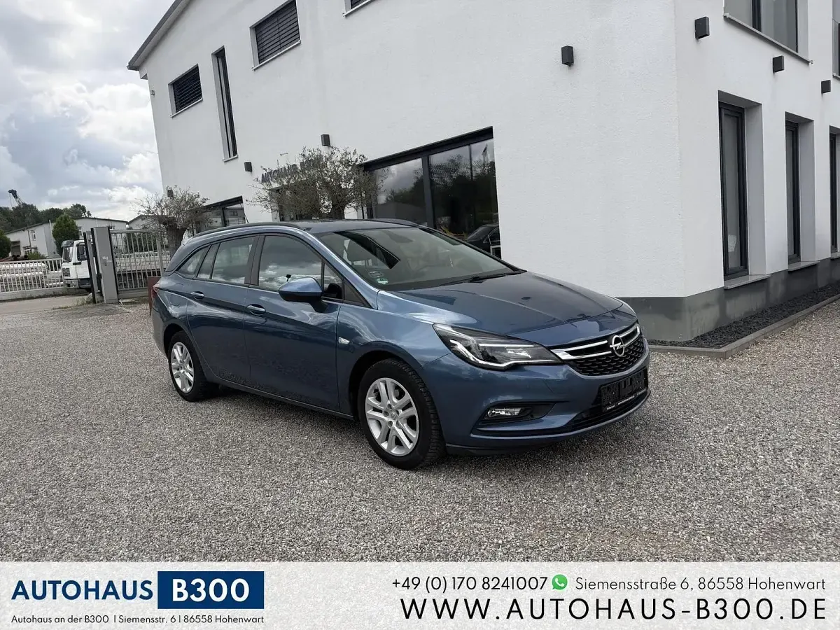 Gebraucht Opel Astra Edition 125 PS (91 kW) 2017 Blau Limousine