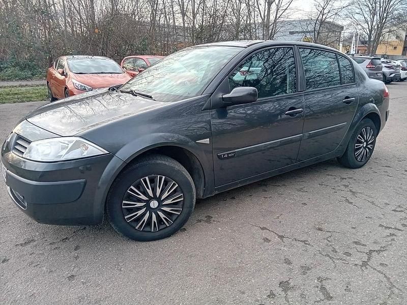 Gebraucht 2005 Renault Mégane II Dynamique Limousine | 1.950 € (Fairer Preis) - Bild 1/1