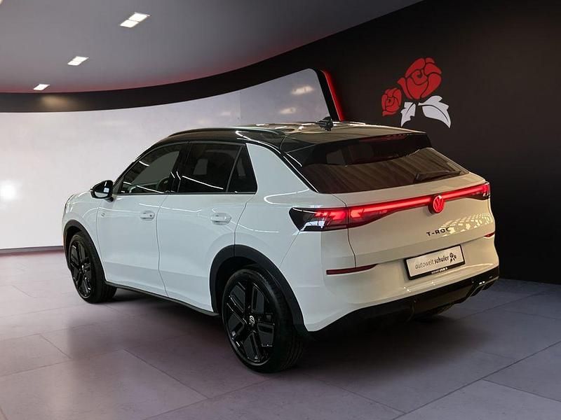 Gebraucht VW T-Roc R-line 150 PS (110 kW) 2025 Pure white uni / schwarz uni SUV
