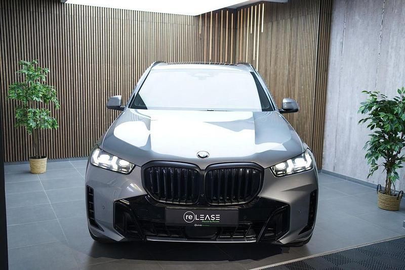 Second-hand BMW X5 M Sport 352 CP (258 kW) 2024 Gri SUV