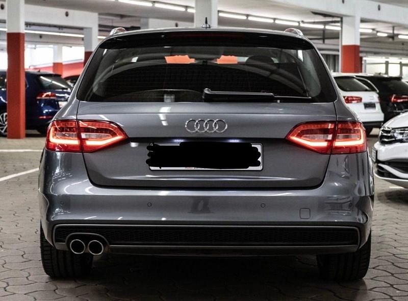 Gebraucht Audi A4 Sport 190 PS (139 kW) 2015 Grau Kombi