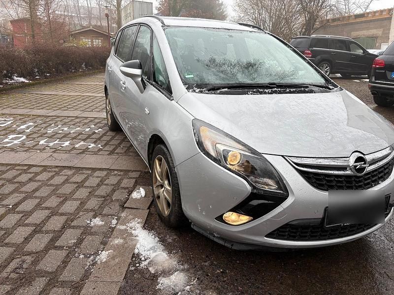 Gebraucht Opel Zafira 140 PS (102 kW) 2015 Silber Van / Kleinbus