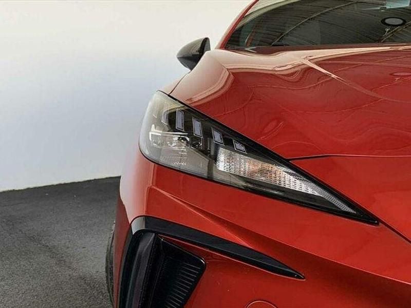 Gebraucht MG MG4 EV Comfort 150 kW (204 PS) 2023 Rot / diamond red / metallic Kleinwagen