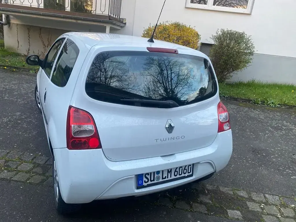 Gebraucht Renault Twingo Authentique 75 PS (55 kW) 2010 Weiß Kleinwagen