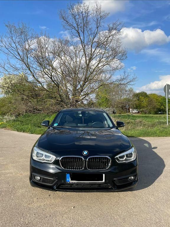 Gebraucht BMW 118 Advantage 150 PS (110 kW) 2017 Schwarz Kleinwagen