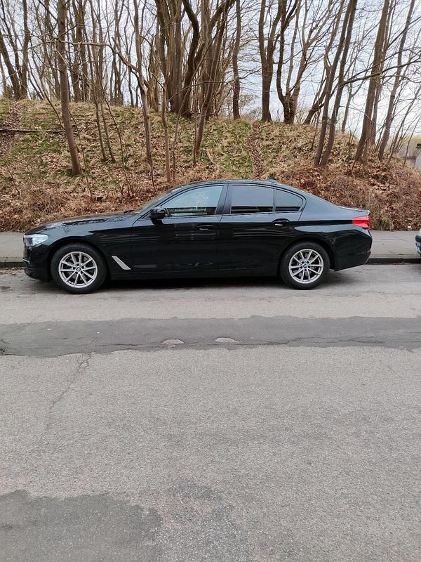 Gebraucht BMW 520 190 PS (139 kW) 2019 Schwarz Limousine