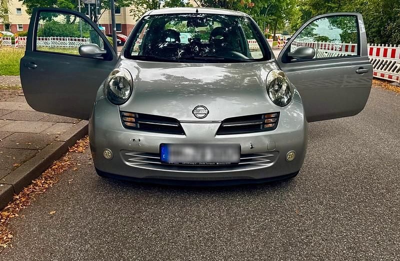 Silber Gebraucht 2004 Nissan Micra Kleinwagen | 799 € (Guter Preis) - Bild 1/4