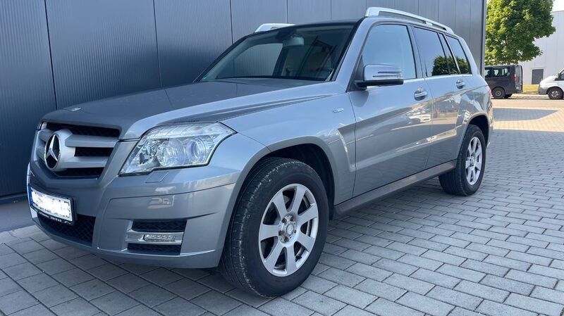 Grau Gebraucht 2010 Mercedes GLK220 SUV | 10.300 € (Guter Preis) - Bild 1/4
