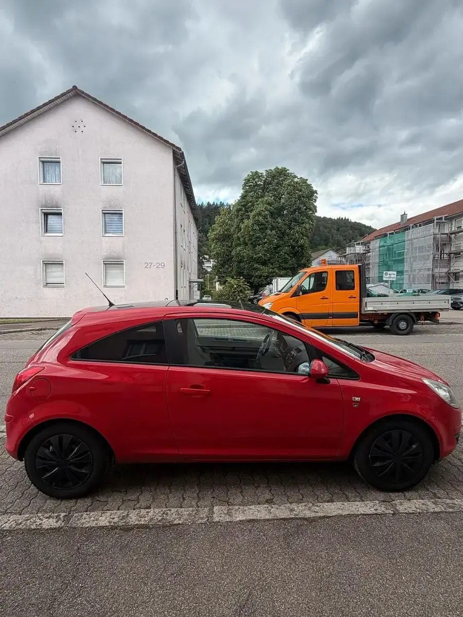Używany Opel Corsa 87 KM (63 kW) 2010 Czerwony Hatchback
