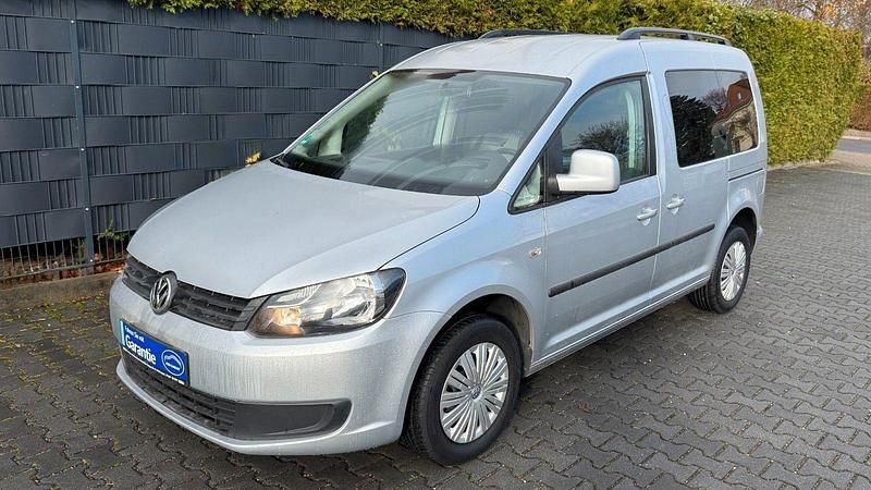 Gebraucht VW Caddy Comfortline 105 PS (77 kW) 2013 Silber Van / Kleinbus