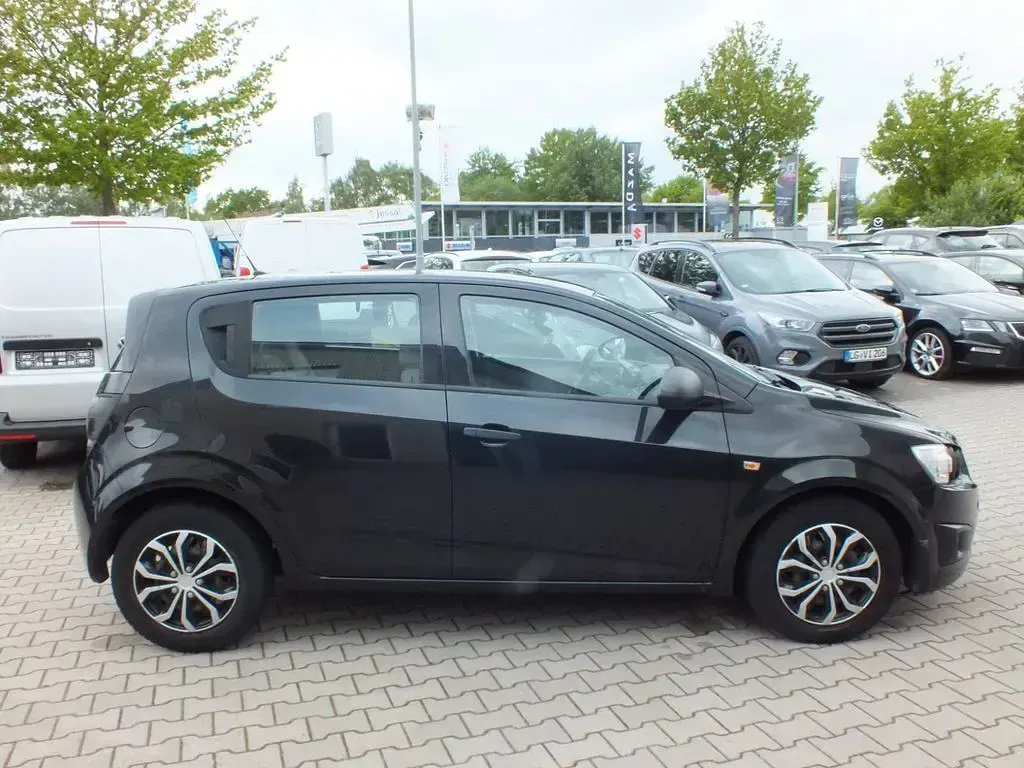 Gebraucht Chevrolet Aveo LS 69 PS (50 kW) 2013 Schwarz Kleinwagen
