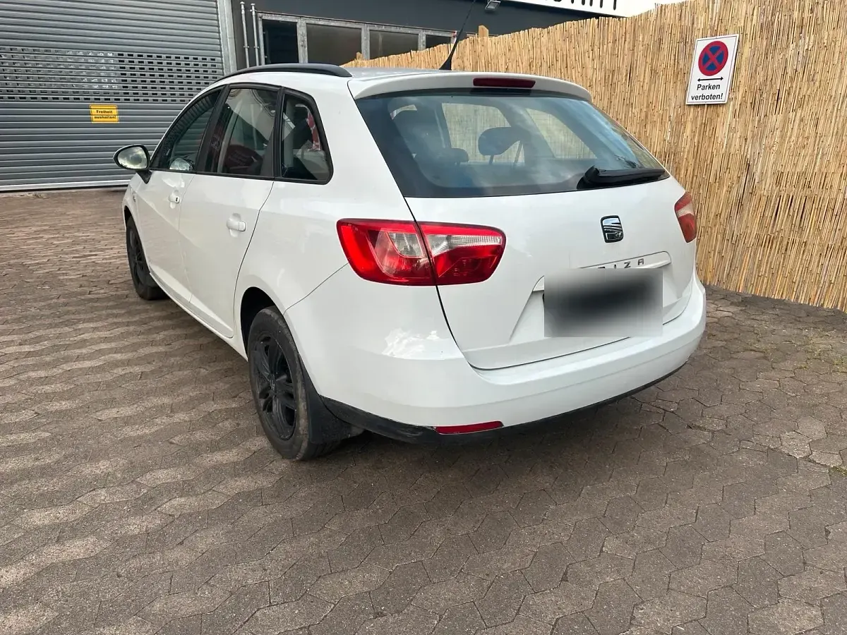 Gebraucht Seat Ibiza ST 90 PS (66 kW) 2012 Weiß Kombi