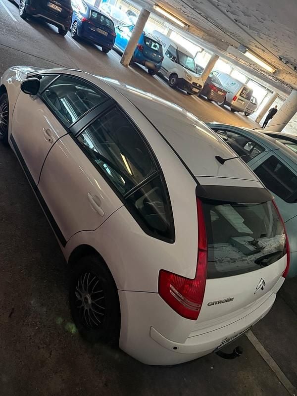 Gebraucht Citroën C4 96 PS (70 kW) 2010 Weiß Kombi