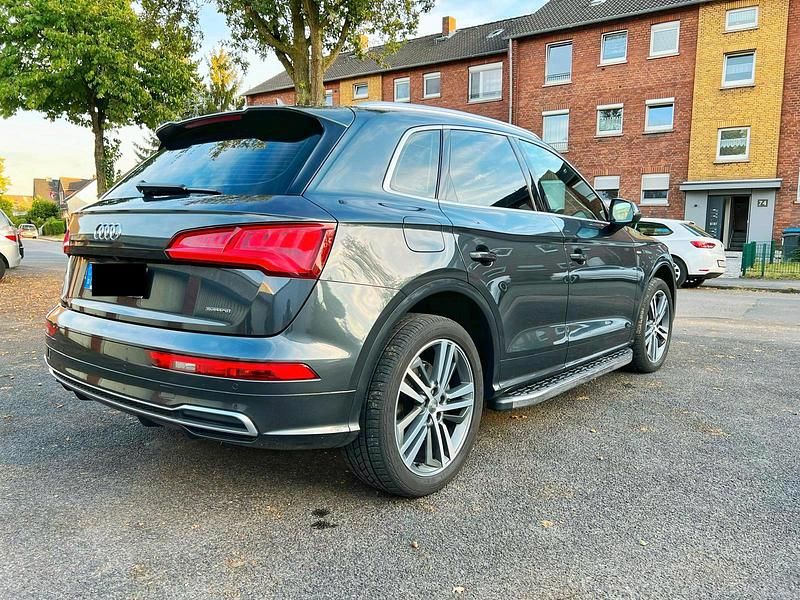 Andere farben Gebraucht 2018 Audi Q5 Sport SUV | 29.999 € (Teuer) - Bild 1/4