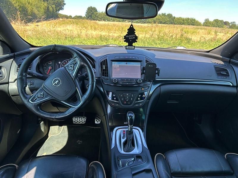 Gebraucht Opel Insignia 194 PS (142 kW) 2014 Grün Kombi