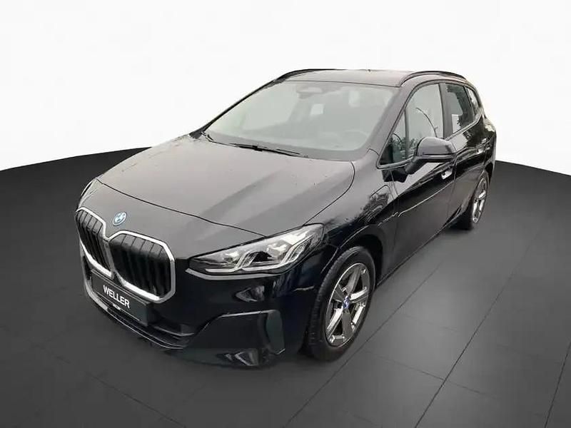 Gebraucht BMW 230e Active Tourer Comfort Edition 326 PS (239 kW) 2024 Bmw 230e xdrive active tourer (schwarz) Van / Kleinbus