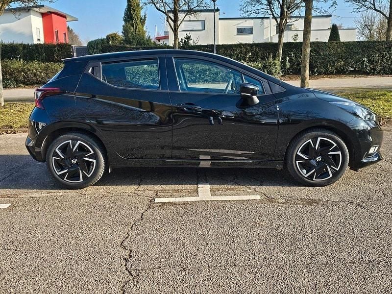 Gebraucht Nissan Micra Acenta 92 PS (67 kW) 2022 Schwarz Kleinwagen