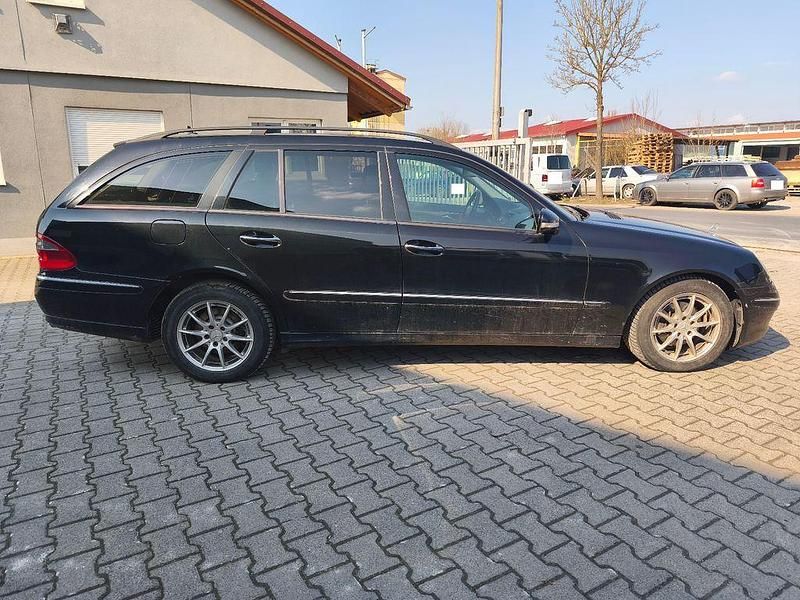 Gebraucht Mercedes E280 190 PS (139 kW) 2008 Schwarz Kombi
