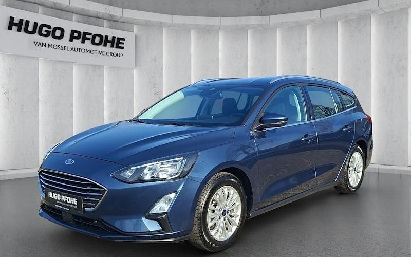 Gebraucht Ford Focus Titanium 125 PS (91 kW) 2022 Blau Kombi