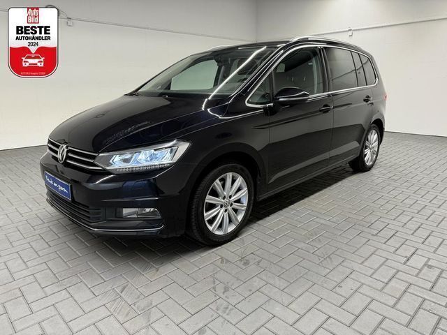 Schwarz (deep black perleffekt) Gebraucht 2016 VW Touran Highline Van / Kleinbus | 20.480 € (Teuer) - Bild 1/4