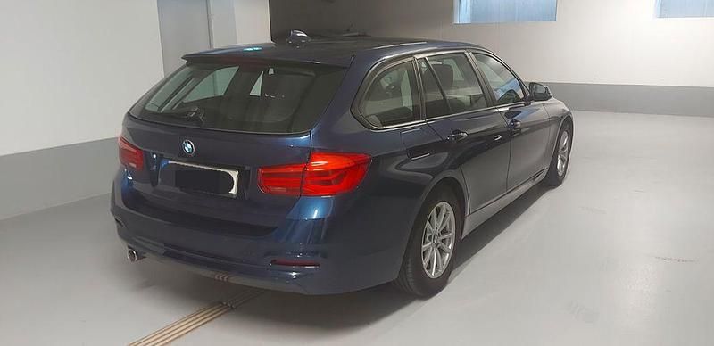 Blau Gebraucht 2015 BMW 318 Advantage Kombi | 9.500 € (Guter Preis) - Bild 1/4