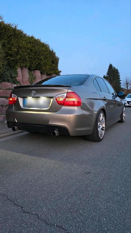 Gebraucht BMW 330 231 PS (169 kW) 2006 Gelb Limousine