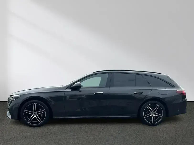 Gebraucht Mercedes E300 AMG line 313 PS (230 kW) 2025 Lack graphitgrau Kombi