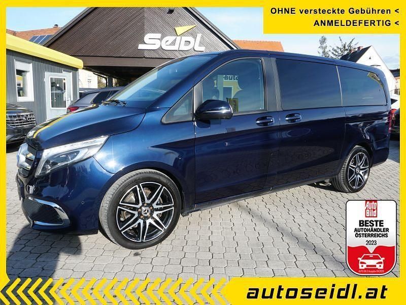 Blau Gebraucht 2020 Mercedes V300 Avantgarde Van / Kleinbus | 43.200 € (Guter Preis) - Bild 1/4