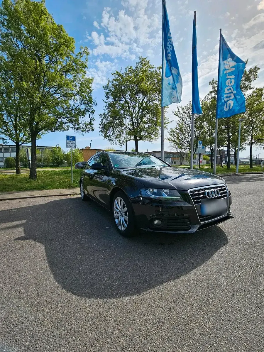 Gebraucht Audi A4 143 PS (105 kW) 2011 Schwarz Kombi